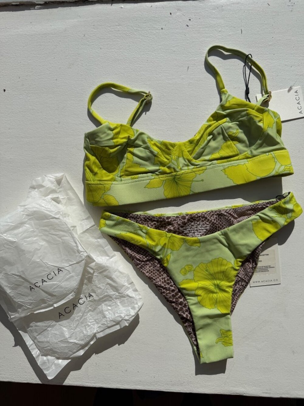 Acacia Womens Paisley Top & Zuma Bottom Bikini Set Size M Lena Print Stretch Fab